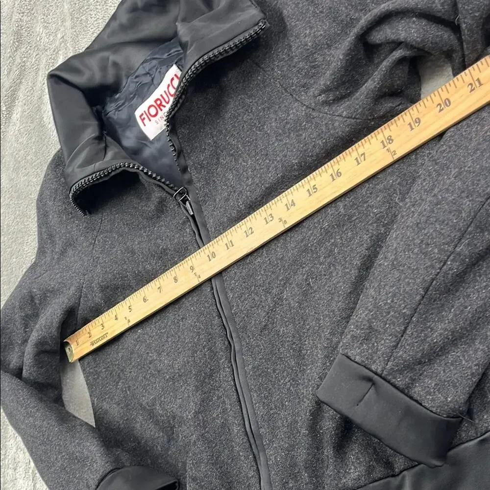 NEW Fiorucci S/M Wool‎ Women's Charcoal Gray Zip-Up Jacket Italy Made RARE